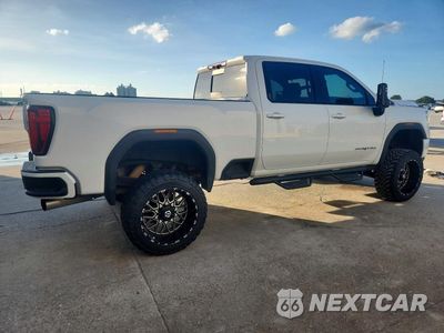 Trzecie zdjęcie samochodu z tyłu: 2022 GMC SIERRA K2500 AT4 VIN:1GT49PEY9NF269374 - miniatura