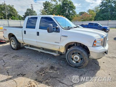 Czwarte zdjęcie samochodu z boku: 2006 FORD F250 SUPER DUTY VIN:1FTSW21P86ED21259 - miniatura