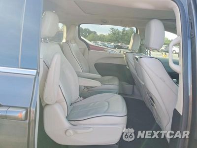 Zdjęcie 11 z 13 samochodu: 2018 CHRYSLER PACIFICA HYBRID LIMITED VIN:2C4RC1N70JR230526 - miniatura