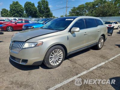 2010 LINCOLN MKT 2LMHJ5FR3ABJ17283 - główne zdjęcie licytacji z USA - miniatura