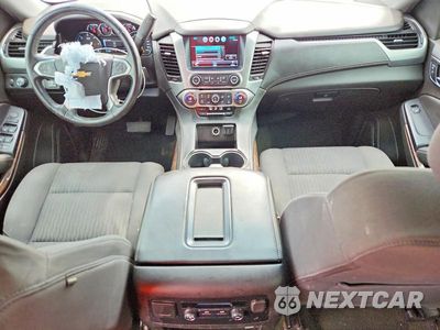 Zdjęcie 8 z 13 samochodu: 2017 CHEVROLET SUBURBAN C1500 LS VIN:1GNSCGKC7HR346884 - miniatura