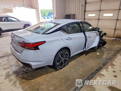 Trzecie zdjęcie samochodu z tyłu: 2025 NISSAN ALTIMA SR VIN:1N4BL4CW4SN339881 - miniatura