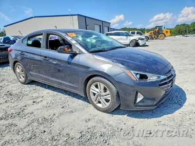 Czwarte zdjęcie samochodu z boku: 2020 HYUNDAI ELANTRA SEL VIN:5NPD84LF5LH582945 - miniatura