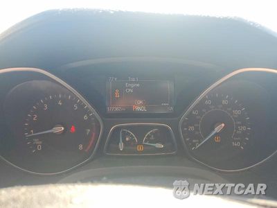 Zdjęcie 9 z 12 samochodu: 2015 FORD FOCUS SE VIN:1FADP3F22FL207333 - miniatura
