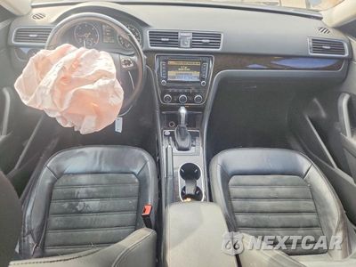 Zdjęcie 8 z 12 samochodu: 2015 VOLKSWAGEN PASSAT SEL VIN:1VWCV7A32FC032565 - miniatura