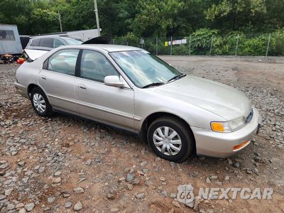 Czwarte zdjęcie samochodu z boku: 1996 HONDA ACCORD VALUE VIN:1HGCD5693TA269906 - miniatura
