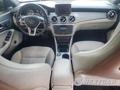 Zdjęcie 8 z 12 samochodu: 2014 MERCEDES-BENZ CLA 250 VIN:WDDSJ4EB2EN029295 - miniatura