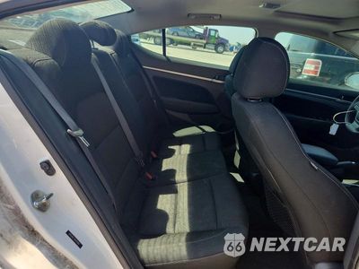 Zdjęcie 10 z 12 samochodu: 2017 HYUNDAI ELANTRA VALUE EDITION VIN:5NPD84LF3HH150961 - miniatura