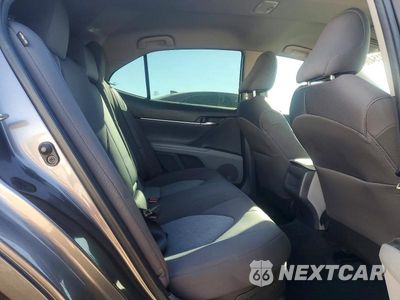 Zdjęcie 10 z 13 samochodu: 2022 TOYOTA CAMRY LE VIN:4T1C31AK2NU580258 - miniatura