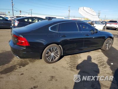 Trzecie zdjęcie samochodu z tyłu: 2020 VOLVO S90 T6 MOMENTUM VIN:LVYA22MK6LP175444 - miniatura