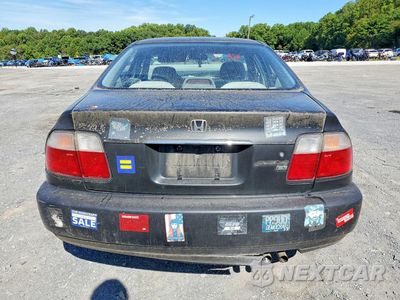 Zdjęcie 6 z 12 samochodu: 1997 HONDA ACCORD LX VIN:1HGCD5633VA075729 - miniatura