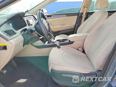 Zdjęcie 7 z 12 samochodu: 2017 HYUNDAI SONATA VIN:5NPE24AF4HH572262 - miniatura