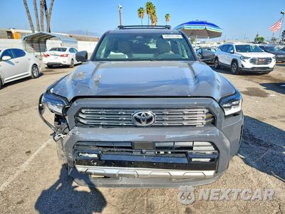 Piąte zdjęcie samochodu w środku: 2026 TOYOTA 4RUNNER LIMITED VIN:JTEVA5BR2T5133647 - miniatura