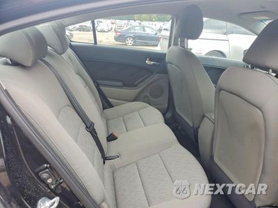 Zdjęcie 10 z 12 samochodu: 2015 KIA FORTE LX VIN:KNAFK4A67F5392465 - miniatura