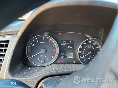 Zdjęcie 9 z 12 samochodu: 2017 HYUNDAI ELANTRA SE VIN:5NPD74LF9HH206372 - miniatura
