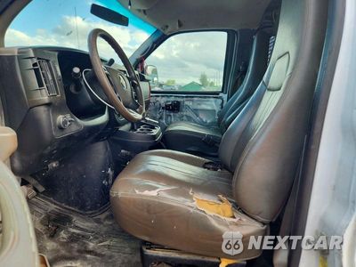 Zdjęcie 7 z 12 samochodu: 2013 CHEVROLET EXPRESS 1500 CARGO DELIVERY VAN VIN:1GCSGAFX9D1168010 - miniatura