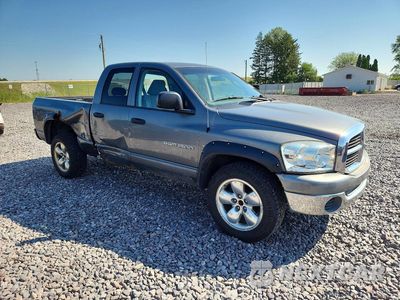 Czwarte zdjęcie samochodu z boku: 2006 DODGE RAM 1500 ST VIN:1D7HU18N16S531305 - miniatura