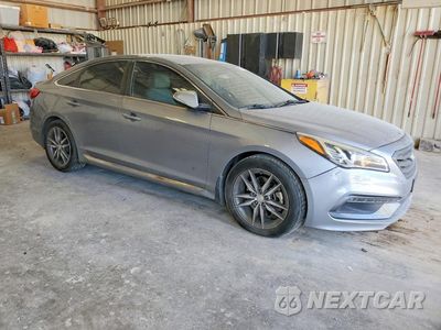 Czwarte zdjęcie samochodu z boku: 2017 HYUNDAI SONATA SPORT 2.0T VIN:5NPE34AB0HH502056 - miniatura