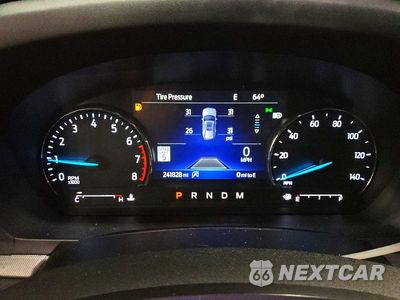 Zdjęcie 9 z 12 samochodu: 2020 FORD EXPLORER XLT VIN:1FMSK8DH5LGA13626 - miniatura