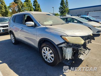 Czwarte zdjęcie samochodu z boku: 2015 NISSAN ROGUE S VIN:5N1AT2ML3FC808664 - miniatura