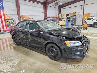 Czwarte zdjęcie samochodu z boku: 2013 VOLKSWAGEN JETTA SE VIN:3VWDP7AJ0DM446744 - miniatura