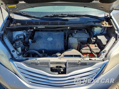 Zdjęcie 12 z 13 samochodu: 2016 TOYOTA SIENNA LE VIN:5TDKK3DC5GS761980 - miniatura