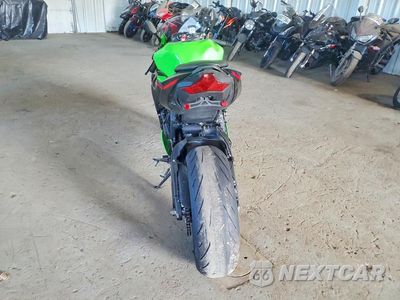 Czwarte zdjęcie samochodu z boku: 2023 KAWA - KAWASAKI ZX636 VIN:JKBZXJH10PA019180 - miniatura