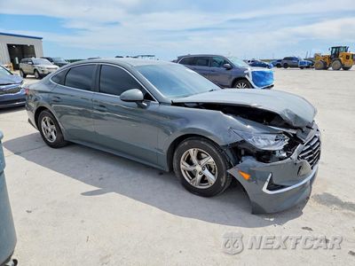 Czwarte zdjęcie samochodu z boku: 2021 HYUNDAI SONATA SE VIN:5NPEG4JA4MH071159 - miniatura