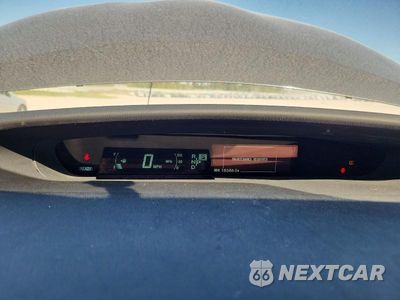 Zdjęcie 9 z 12 samochodu: 2013 TOYOTA PRIUS TWO VIN:JTDKN3DU2D5624268 - miniatura