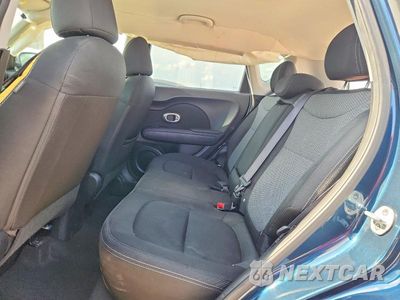 Zdjęcie 10 z 12 samochodu: 2018 KIA SOUL VIN:KNDJP3A5XJ7541769 - miniatura