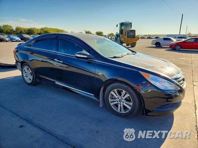 Czwarte zdjęcie samochodu z boku: 2014 HYUNDAI SONATA GLS VIN:5NPEB4AC6EH844246 - miniatura