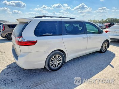 Trzecie zdjęcie samochodu z tyłu: 2015 TOYOTA SIENNA LIMITED PREMIUM VIN:5TDYK3DC4FS644688 - miniatura