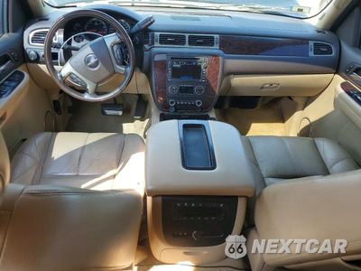 Zdjęcie 8 z 13 samochodu: 2008 GMC YUKON DENALI VIN:1GKFK63878J205026 - miniatura
