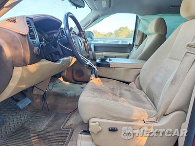 Zdjęcie 7 z 12 samochodu: 2013 CHEVROLET SILVERADO K1500 LT VIN:3GCPKSE73DG358852 - miniatura