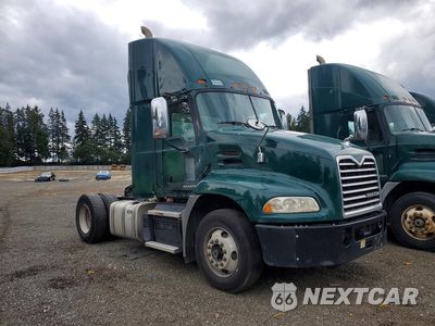 Czwarte zdjęcie samochodu z boku: 2018 MACK CXU612 SEMI TRUCK VIN:1M1AW01X7JM010629 - miniatura