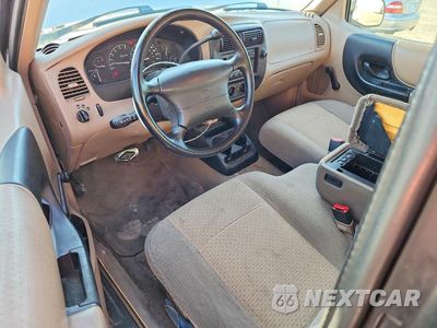 Zdjęcie 8 z 12 samochodu: 1999 MAZDA B3000 CAB PLUS VIN:4F4YR16V8XTM21949 - miniatura