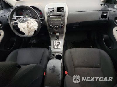 Zdjęcie 8 z 12 samochodu: 2011 TOYOTA COROLLA S VIN:2T1BU4EE8BC566330 - miniatura