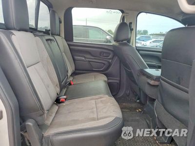 Zdjęcie 10 z 12 samochodu: 2018 NISSAN TITAN S VIN:1N6AA1EK0JN545568 - miniatura