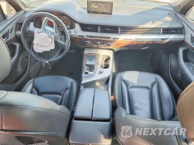 Zdjęcie 8 z 12 samochodu: 2019 AUDI Q7 PREMIUM PLUS VIN:WA1LHAF71KD038410 - miniatura