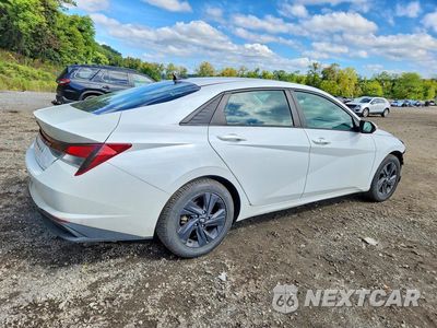Trzecie zdjęcie samochodu z tyłu: 2021 HYUNDAI ELANTRA SEL VIN:5NPLM4AG7MH010893 - miniatura