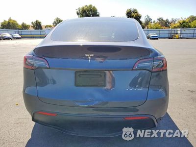 Zdjęcie 6 z 13 samochodu: 2023 TESLA MODEL Y VIN:7SAYGDEE0PF883378 - miniatura