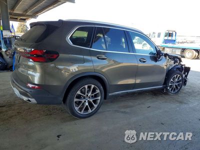 Trzecie zdjęcie samochodu z tyłu: 2025 BMW X5 XDRIVE40I VIN:5UX23EU02S9Y82597 - miniatura