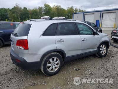 Trzecie zdjęcie samochodu z tyłu: 2012 KIA SORENTO LX VIN:5XYKT4A61CG229988 - miniatura