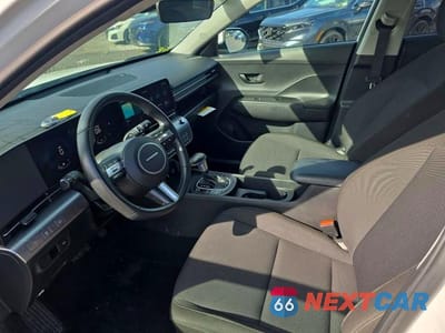 Zdjęcie 7 z 14 samochodu: 2025 HYUNDAI KONA SEL VIN:KM8HB3AB4SU203382 - miniatura