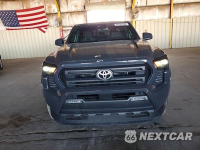 Piąte zdjęcie samochodu w środku: 2025 TOYOTA TACOMA SR5 VIN:3TMLB5JNXSM160840 - miniatura