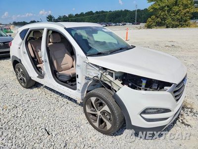 Czwarte zdjęcie samochodu z boku: 2017 HYUNDAI TUCSON SPORT VIN:KM8J33A25HU280527 - miniatura