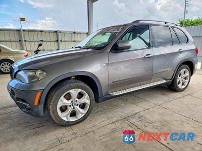 2012 BMW X5 XDRIVE35I 5UXZV4C53CL761100 - główne zdjęcie licytacji z USA - miniatura