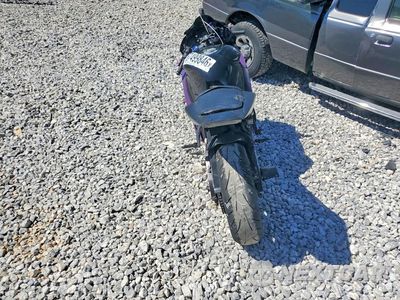Czwarte zdjęcie samochodu z boku: 2018 HONDA CBR600 RR VIN:JH2PC40J5JK400672 - miniatura