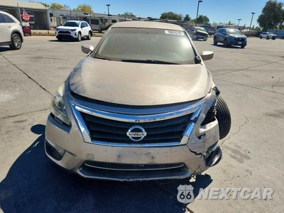 Piąte zdjęcie samochodu w środku: 2015 NISSAN ALTIMA 2.5 S VIN:1N4AL3AP4FC236091 - miniatura