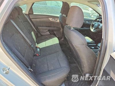 Zdjęcie 10 z 12 samochodu: 2019 KIA FORTE LXS VIN:3KPF24AD8KE122077 - miniatura